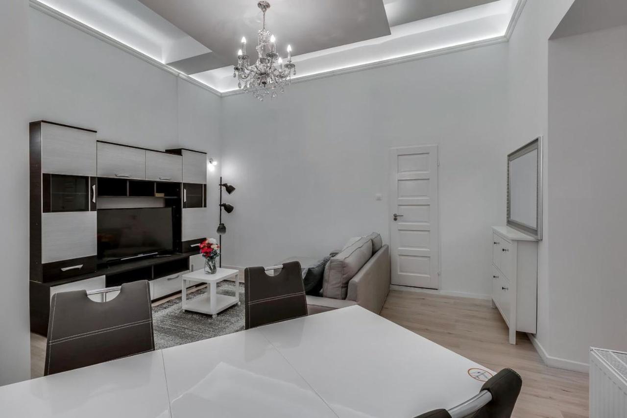 Pelicanstay At 5Th District Budapest Exterior foto